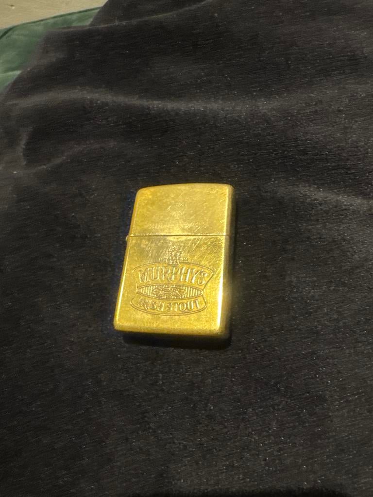 Zippo Solid Brass Murphy's Irish Stout 1994 Vintage, Verzamelen, Ophalen of Verzenden, Gebruikt, Aansteker