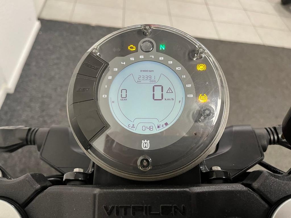 ⭐️⭐Husqvarna VITPILEN 701 ABS VITPILEN701 ⭐️⭐, Motorrijbewijs A, Bedrijf, Onbekend, 701 cc