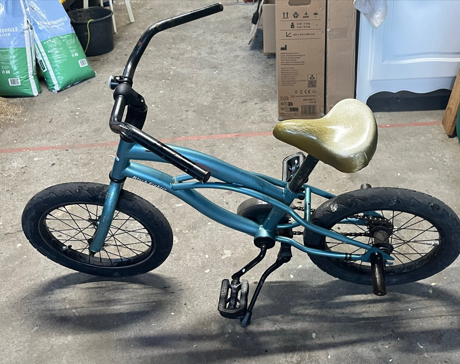 Kinder BMX Fiets - Black Fighter, Fietsen en Brommers, Fietsen | Crossfietsen en BMX, Ophalen, Terugtraprem, Staal, Voetsteunen