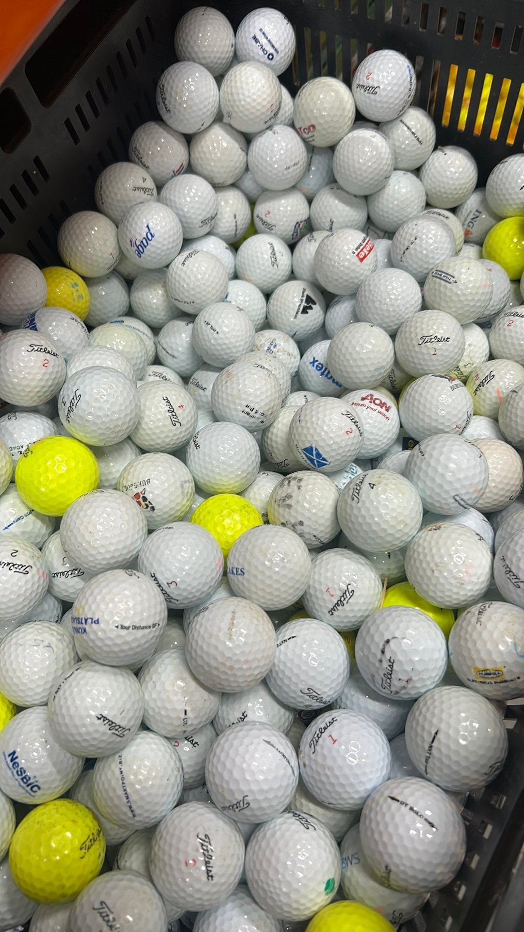 100 Stuks Titleist Mix Golfballen, Sport en Fitness, Golf, 1187X, Bal(len), Info@premiumgolf.nl, Ophalen of Verzenden