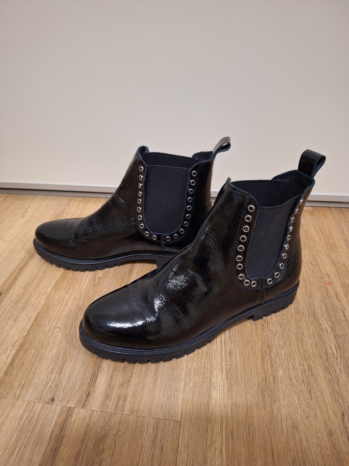 Nieuwe zwartleren lak Chelsea boots maat 39, Ophalen of Verzenden, Nieuw, Zwart