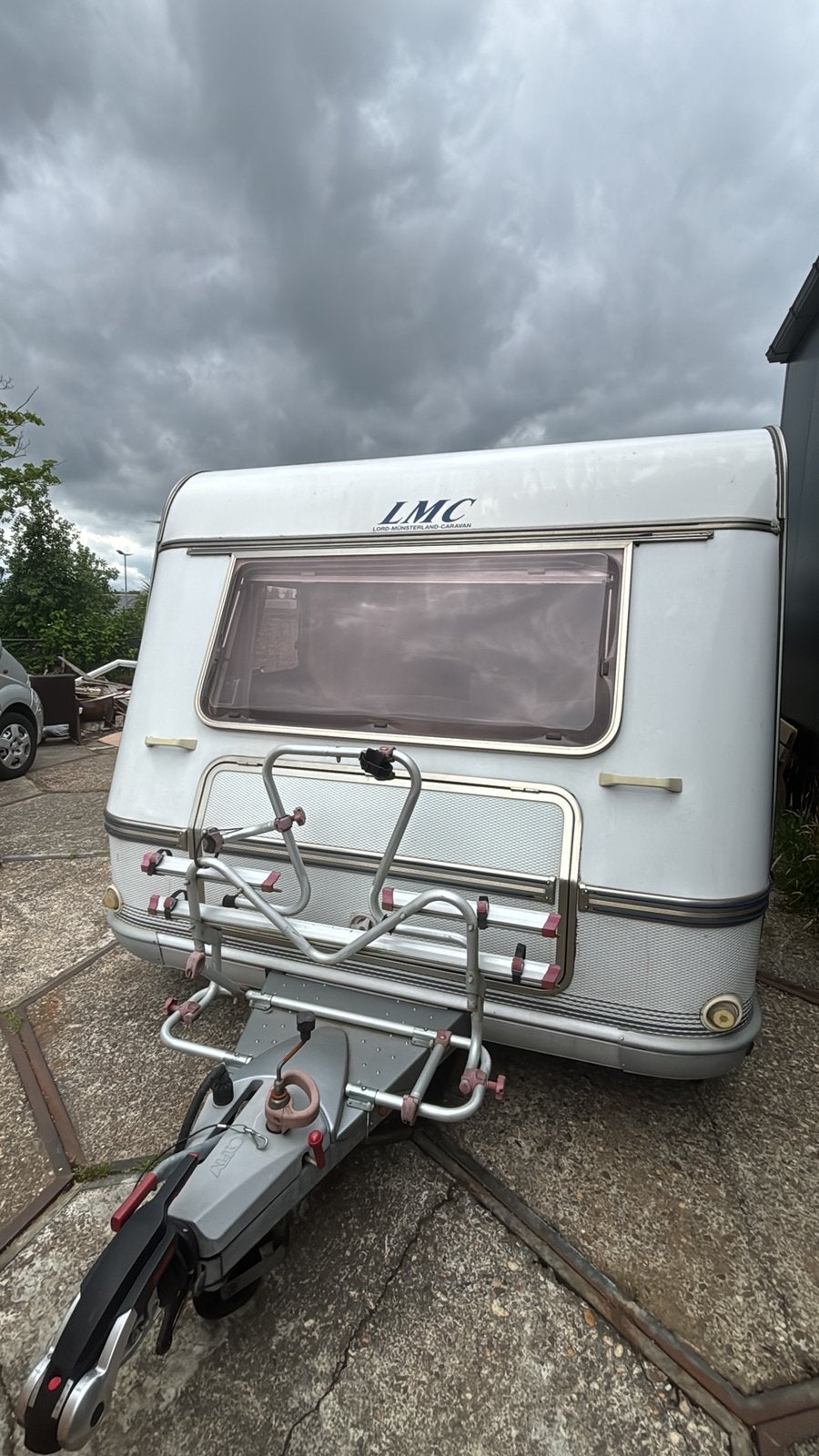 LMC Ambassador 560 caravan in topstaat (2003), Caravans en Kamperen, Caravans, Ringverwarming, Rondzit, Particulier, 5 tot 6 meter