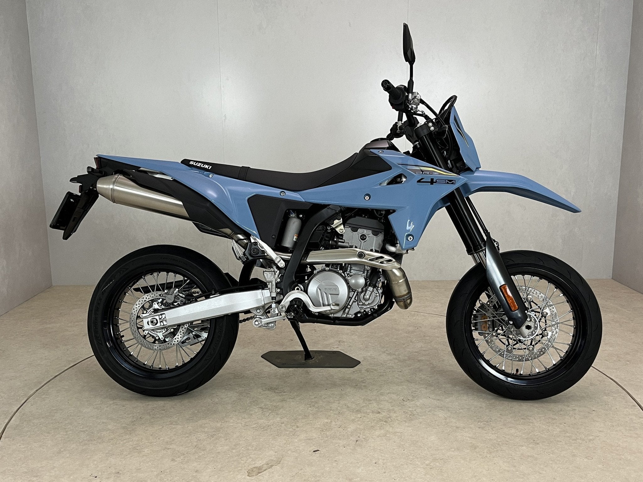 Suzuki DR-Z4SM (bj 2026), Lange Dreef 12
4131NH  Vianen, NL, Suzuki, Bedrijf, Klantenservice@suzuki.nl
