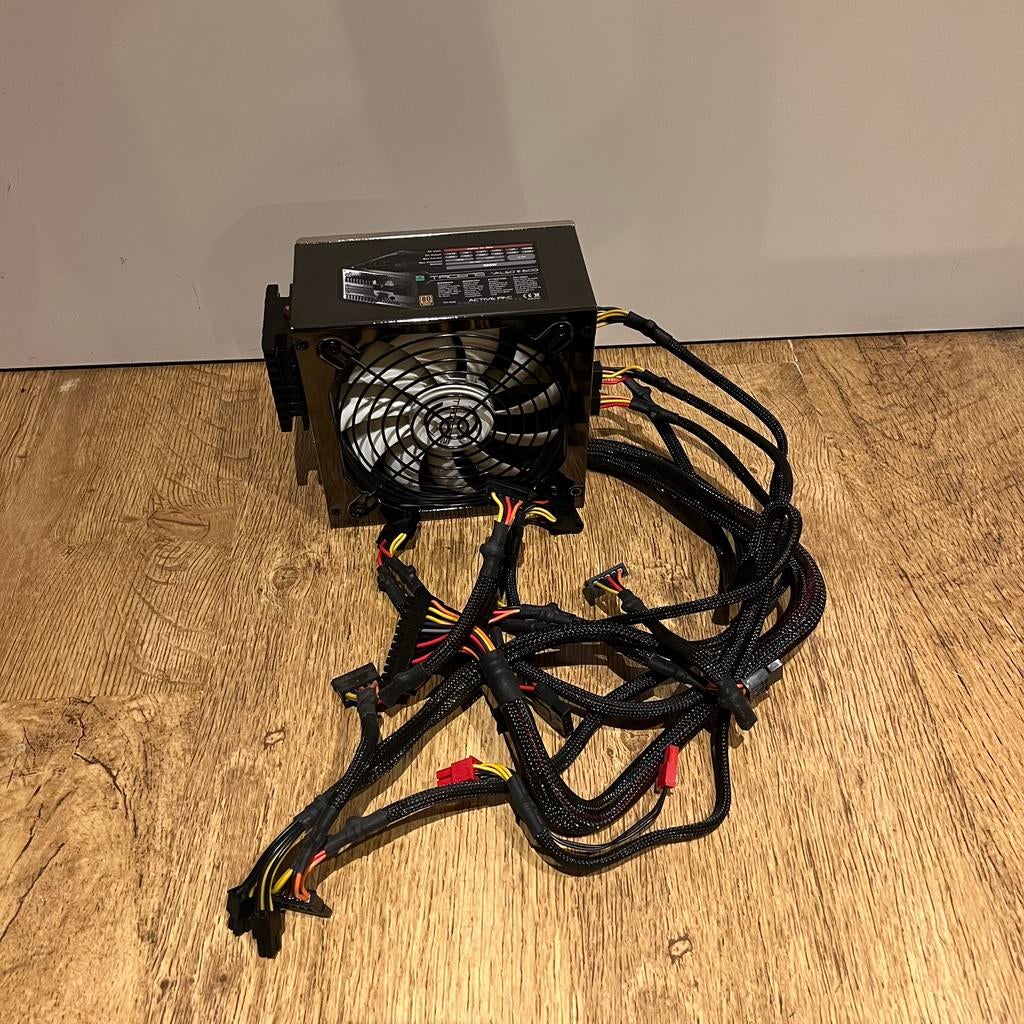 Tacens Valeo III 600watt Semi Modulaire Desktop voeding, Computers en Software, Interne voedingen, Ophalen of Verzenden, Gebruikt