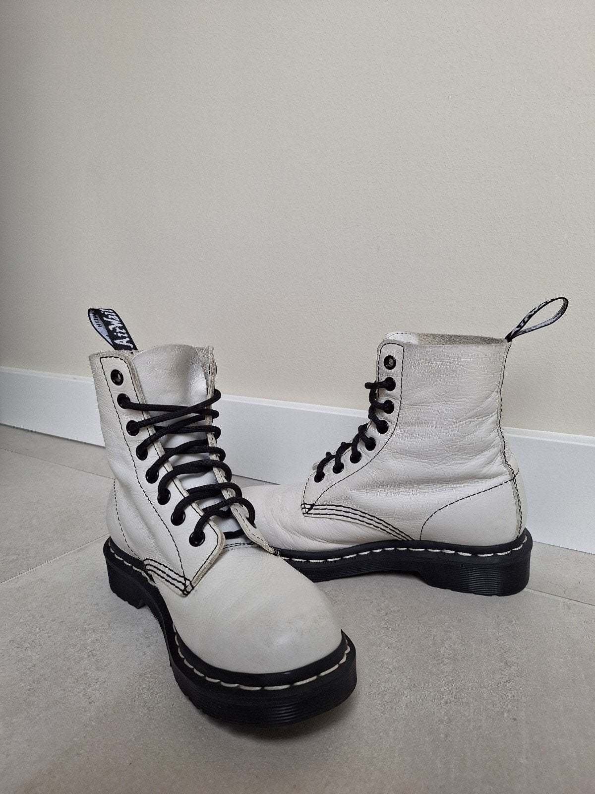 Dr. Martens 1460 Pascal Wit - Maat 36, Wit, Lage of Enkellaarzen, Ophalen of Verzenden, Dr. Martens