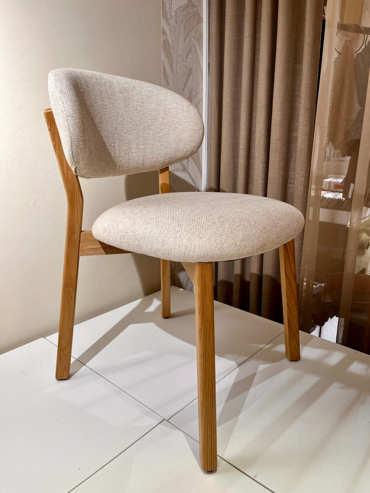 Eleonora stoel Mikky, Beige/ Eiken, Huis en Inrichting, Eleonora, Overige kleuren, Nieuw, Stof