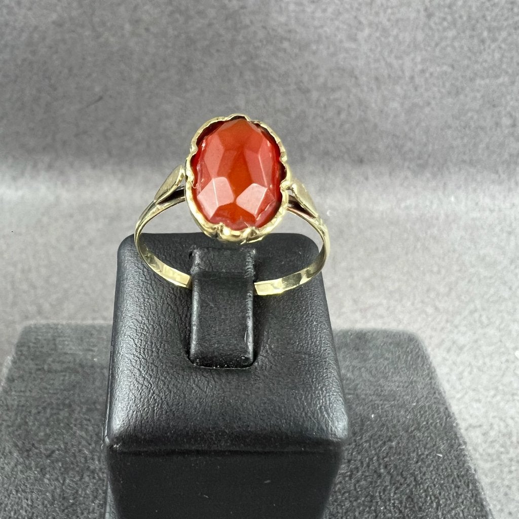 Gouden Ring | 14k | 2,41g | geslepen Calcedoon |19,5| 411929