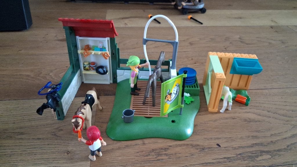 Playmobil paarden, Ophalen