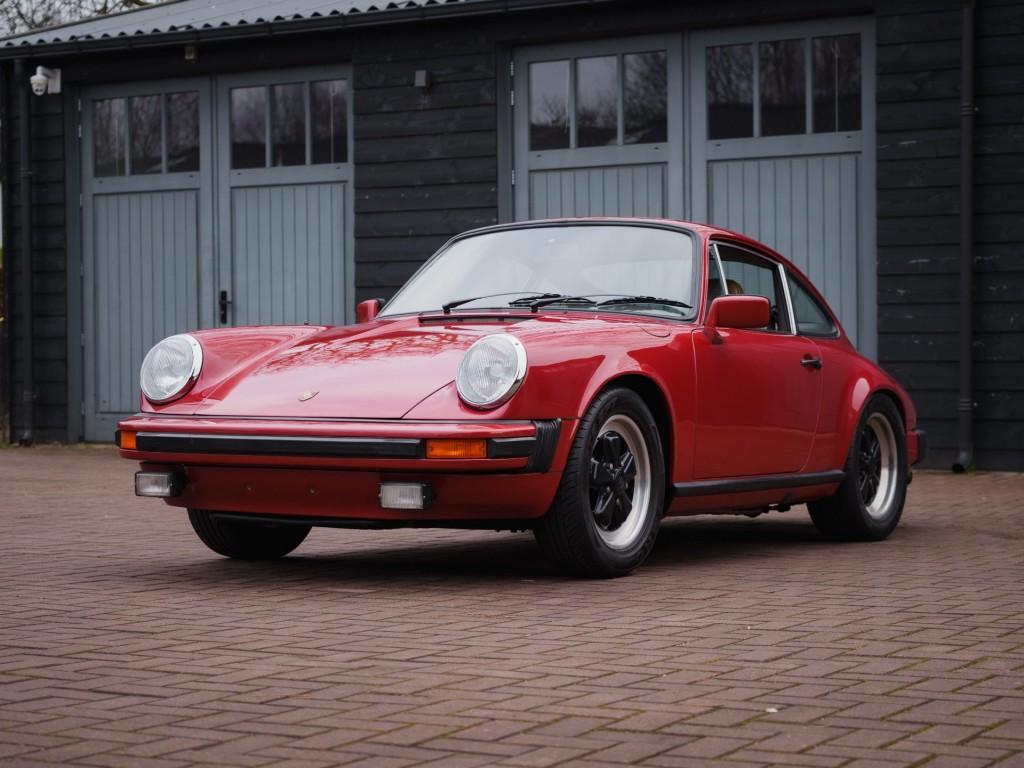 Porsche 911  3.0 SC Coupe Indiana Red Metallic, Auto's, Gebruikt, Bedrijf, Handgeschakeld, Te koop