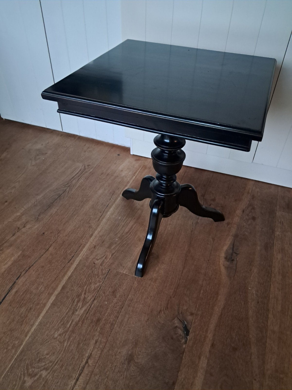 Zwart wijn / bijzettafeltje, Huis en Inrichting, Tafels | Bijzettafels, Ophalen, Rond, Minder dan 55 cm, 45 tot 60 cm