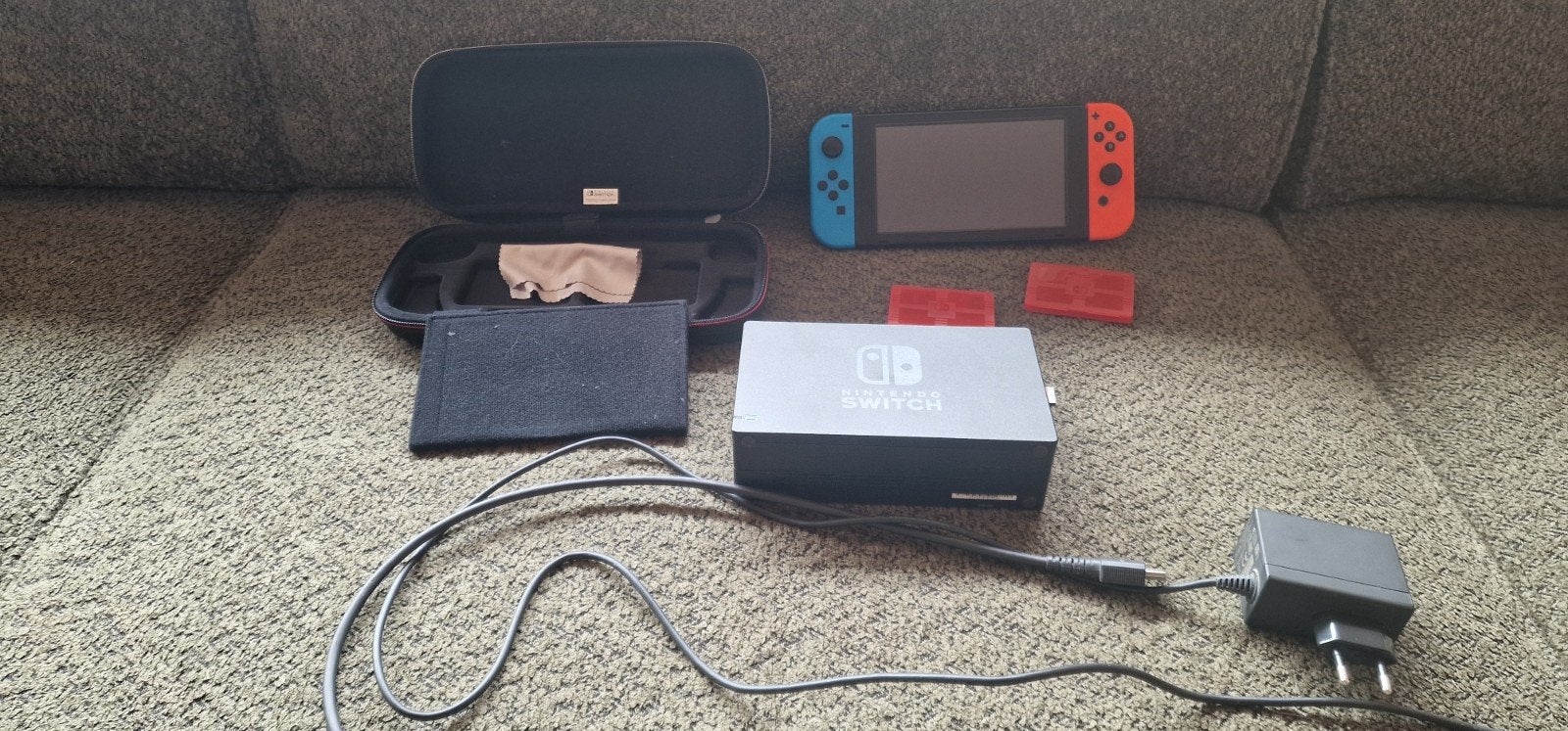 Nintendo Switch te koop, Ophalen, Zo goed als nieuw, Met 2 controllers, Switch Original