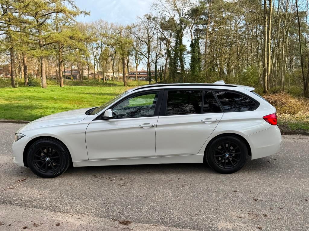 BMW 3-serie Touring 316d 2.0 Centennial Executive 2016 EURO, Auto's, BMW, 745 kg, 4 cilinders, 116 pk, Wit