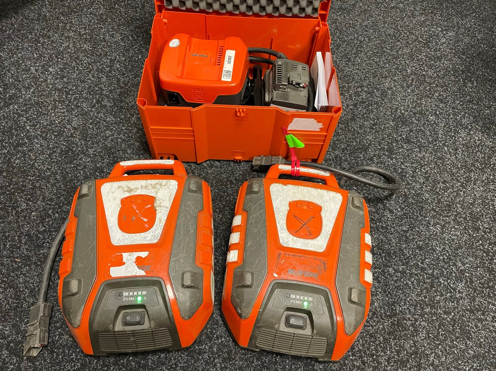 Husqvarna BLI950x set, 2 accu’s, adapter en snellader, Ophalen, Gebruikt