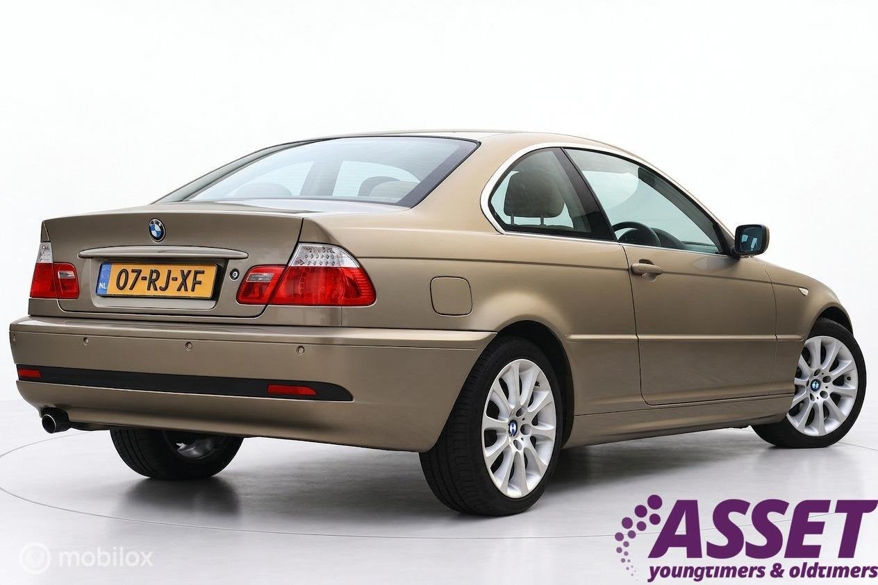 BMW 318ci aut E46 Coupé Lifestyle | sportstoelen | NL auto, Auto's, Automaat, Achterwielaandrijving, 680 kg, 4 cilinders
