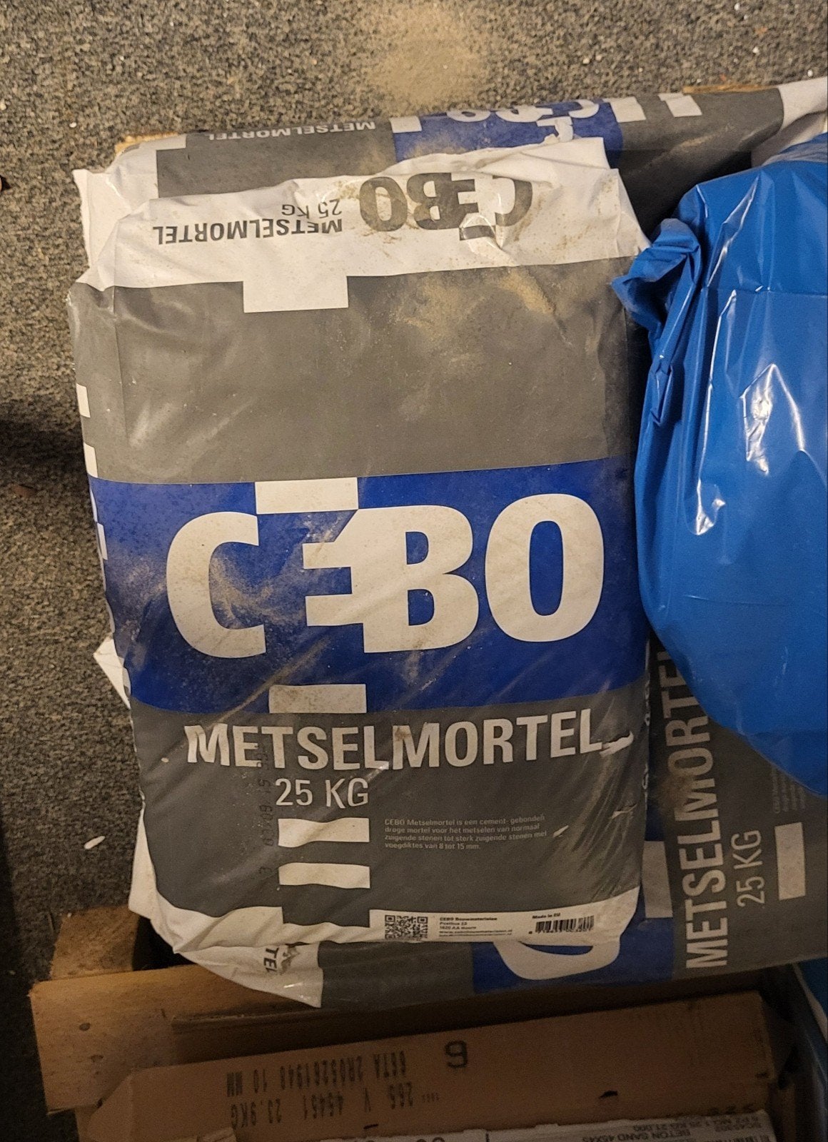4 zakken metselmortel 25 kg, Ophalen, Nieuw, Bakstenen