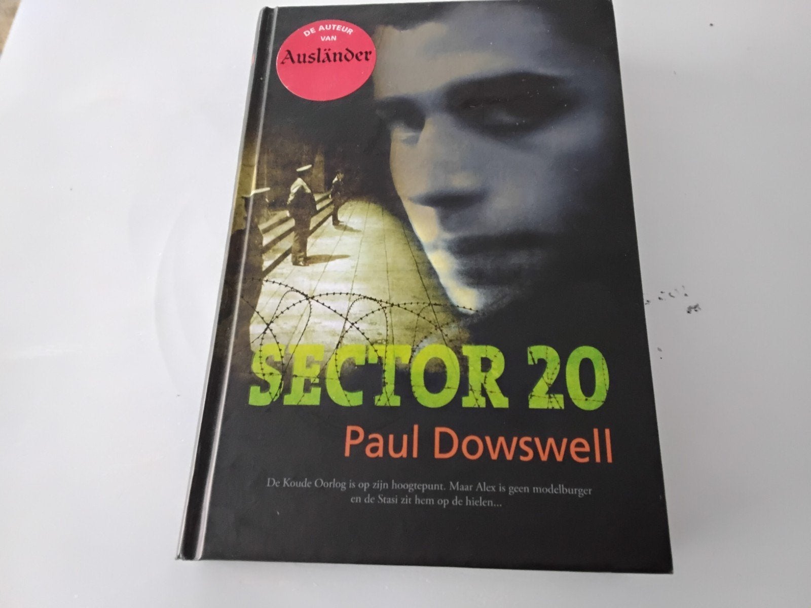 Sector 20 ( Paul Dowsell, Ophalen of Verzenden, Zo goed als nieuw
