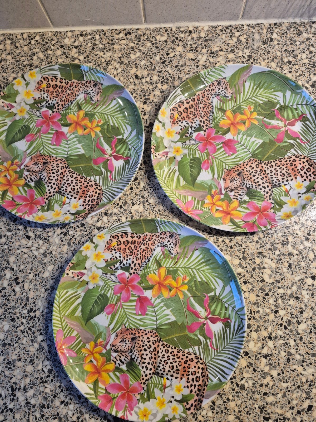 Hard plastic borden met jungleprint - Gratis af te halen, Ophalen