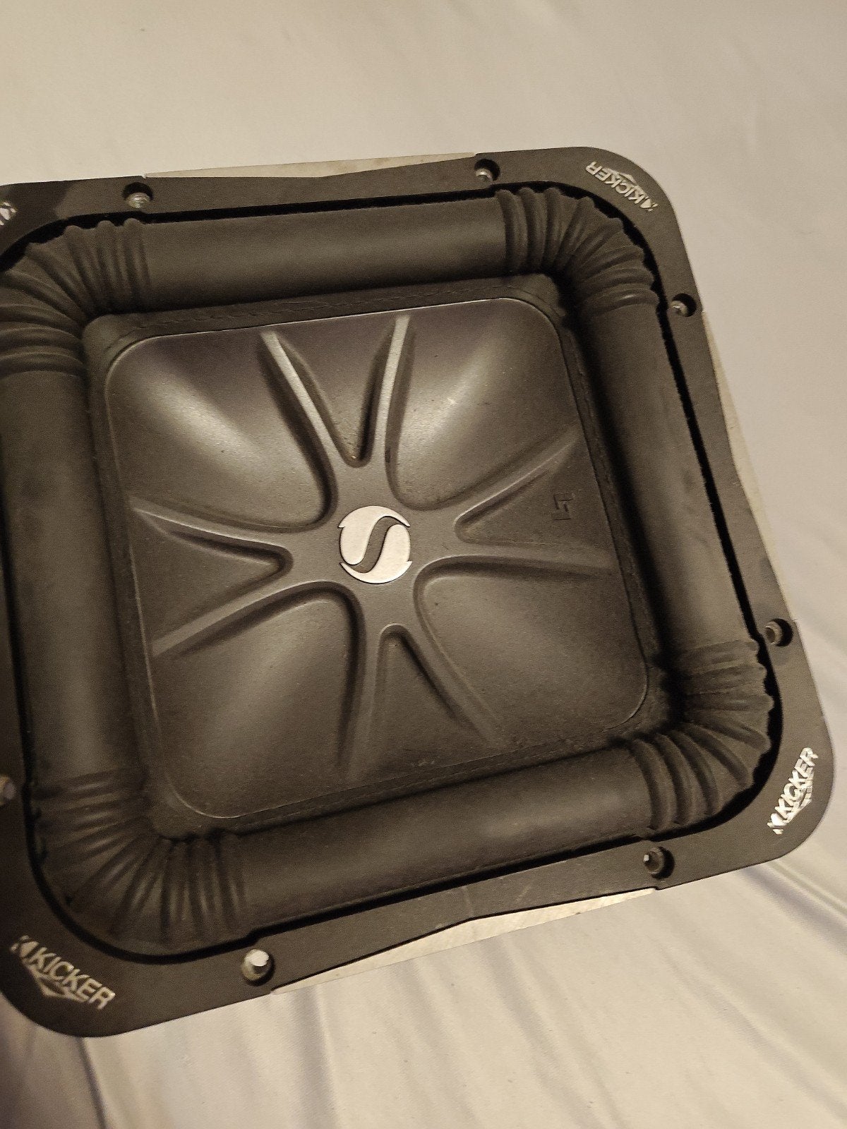 kicker subwoofer, Auto diversen, Ophalen of Verzenden