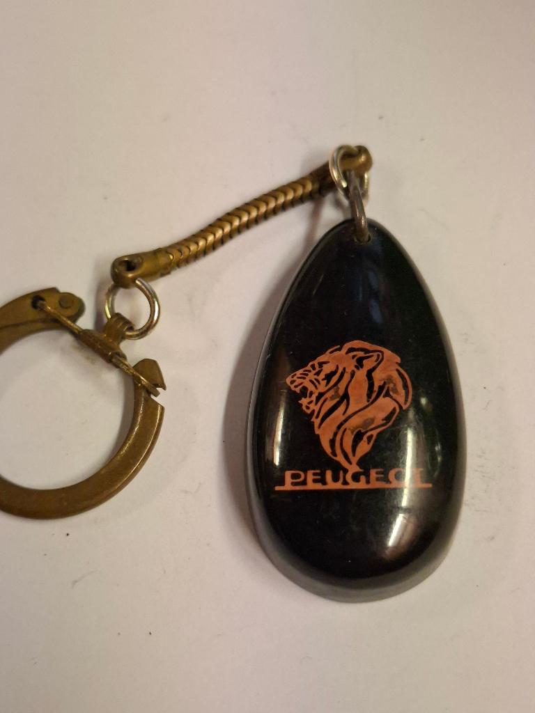 Sleutelhanger Peugeot, Verzamelen, Sleutelhangers, Ophalen of Verzenden, Merk