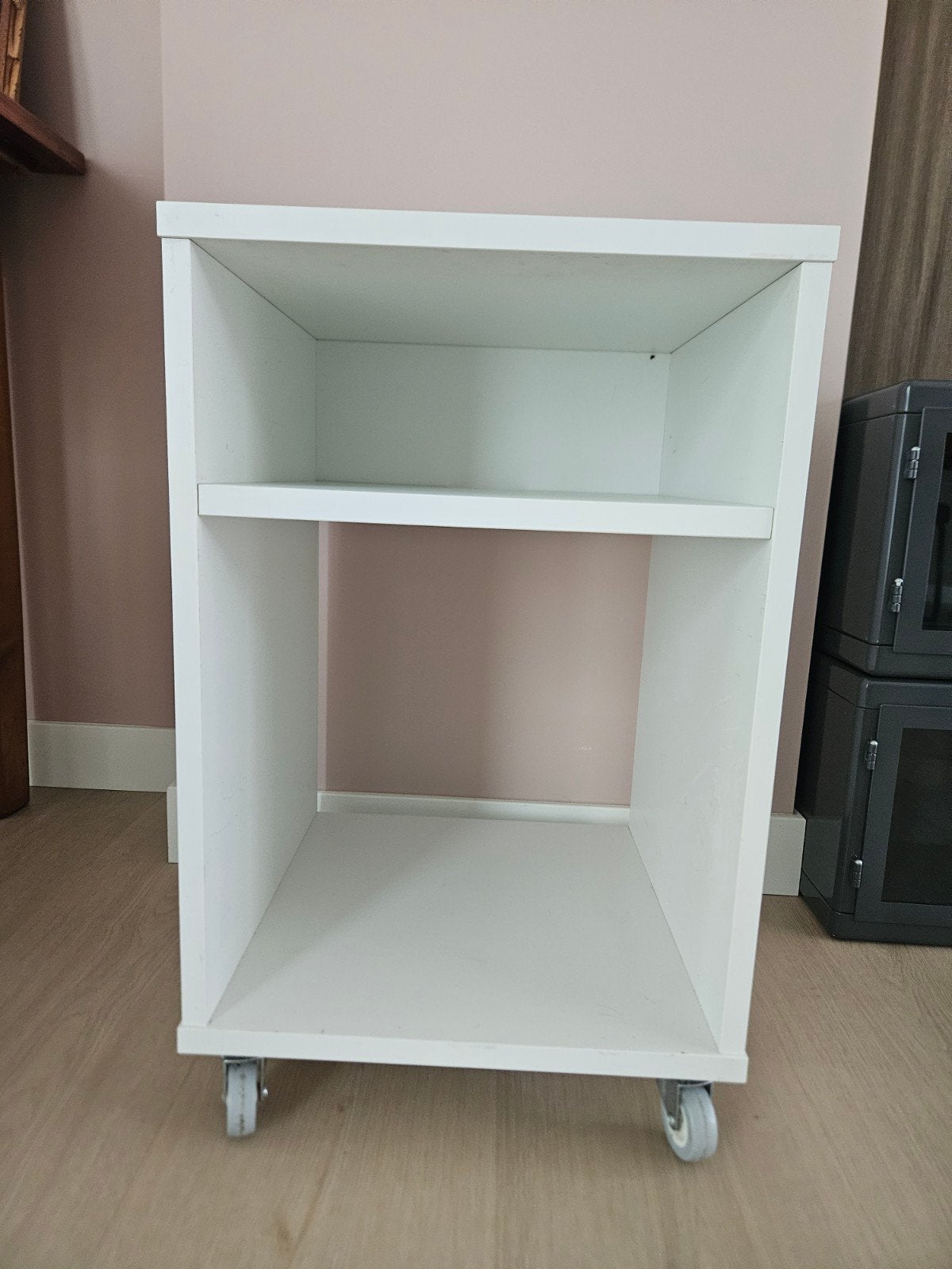 Wit nachtkastje IKEA, Ophalen, Gebruikt