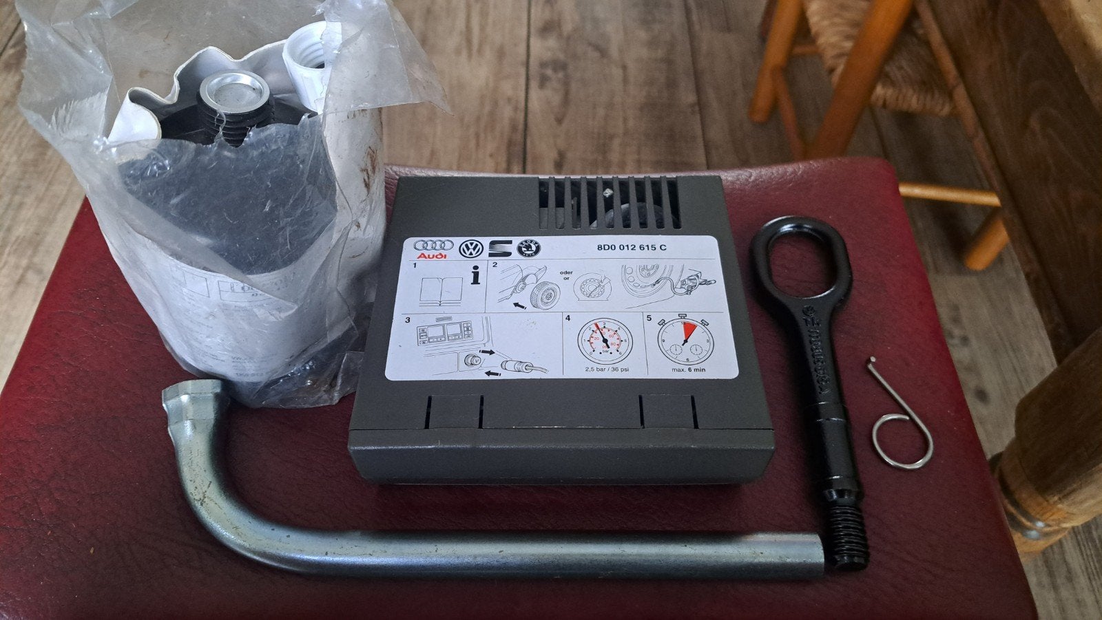 Audi/VW bandenreparatieset compleet, Auto diversen, Auto-accessoires, Gebruikt, Ophalen of Verzenden
