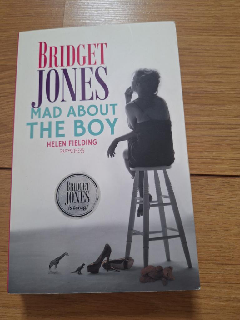 Bridget Jones: Mad About The Boy - Helen Fielding, Boeken, Literatuur, Zo goed als nieuw, Europa overig, Ophalen of Verzenden