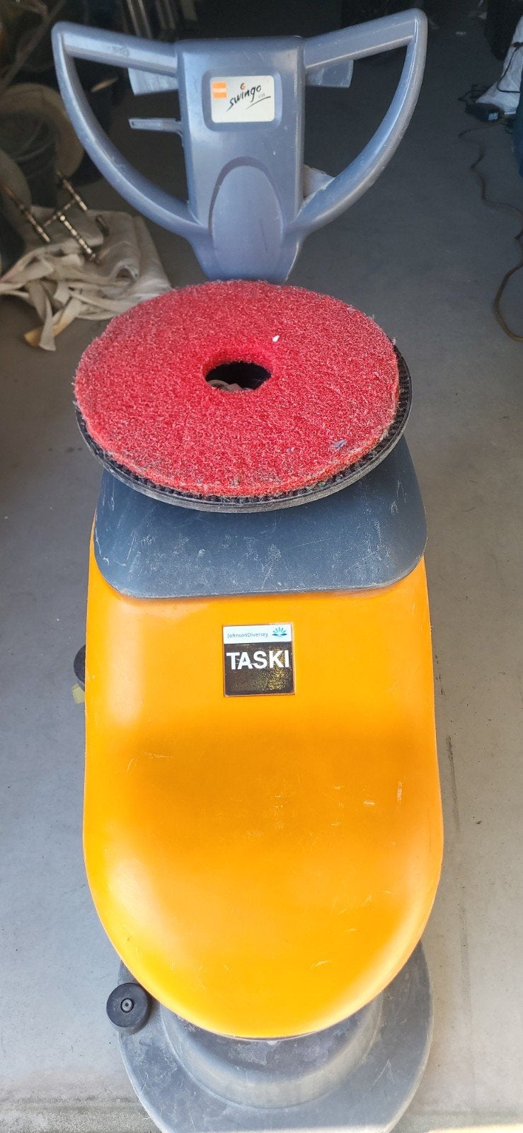 Taski Swingo 450B Schrob-/Zuigmachine -, Doe-het-zelf en Verbouw, Reinigingsmachines, Ophalen, Gebruikt, Schrobmachine