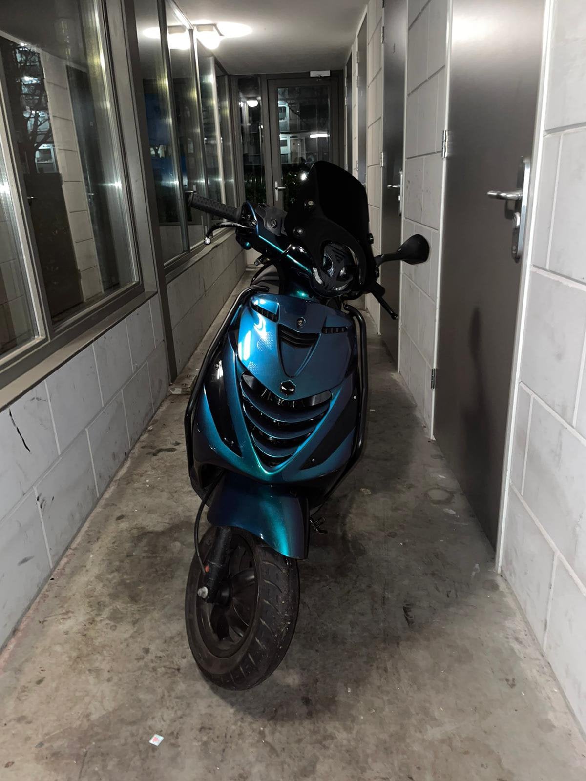 Zip 70cc ook teruil, Ophalen, Zo goed als nieuw, Tweetakt, Zip