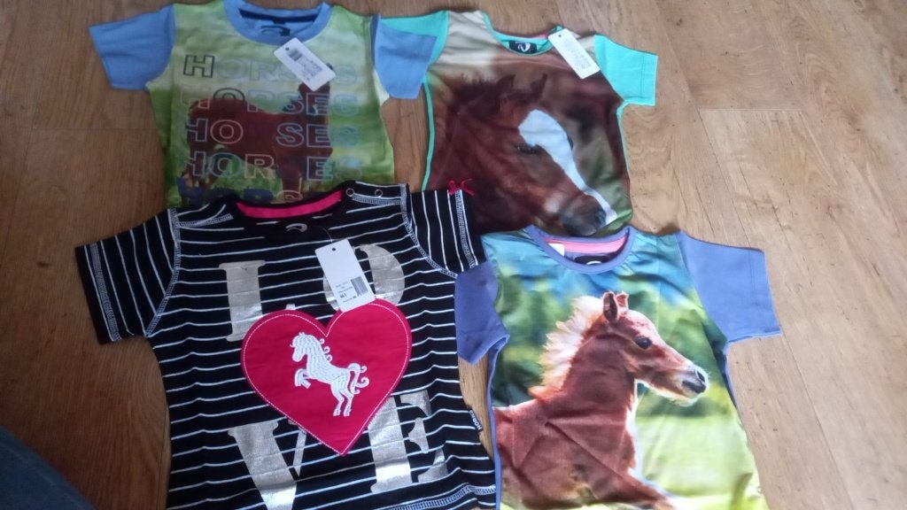 4 T-shirts Horka/Red Horse maatje 86 voor 4,95 euro per stuk, Kinderen, Dressuur, Nieuw, Ophalen of Verzenden