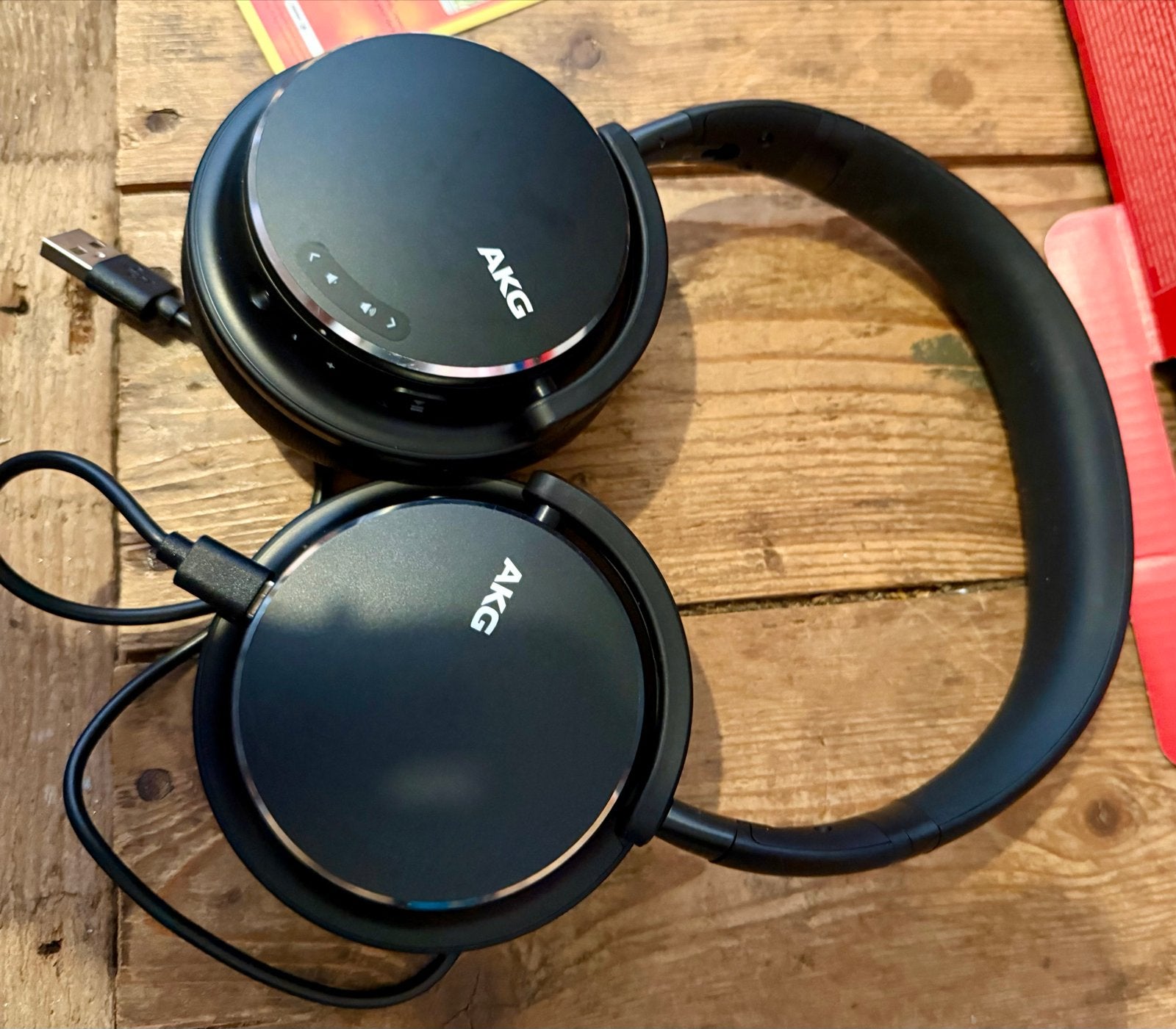 AKG Y600NC Draadloze Over-ear Koptelefoon Zwart met Zilver, Audio, Tv en Foto, Koptelefoons, Gebruikt, AKG, Ophalen of Verzenden