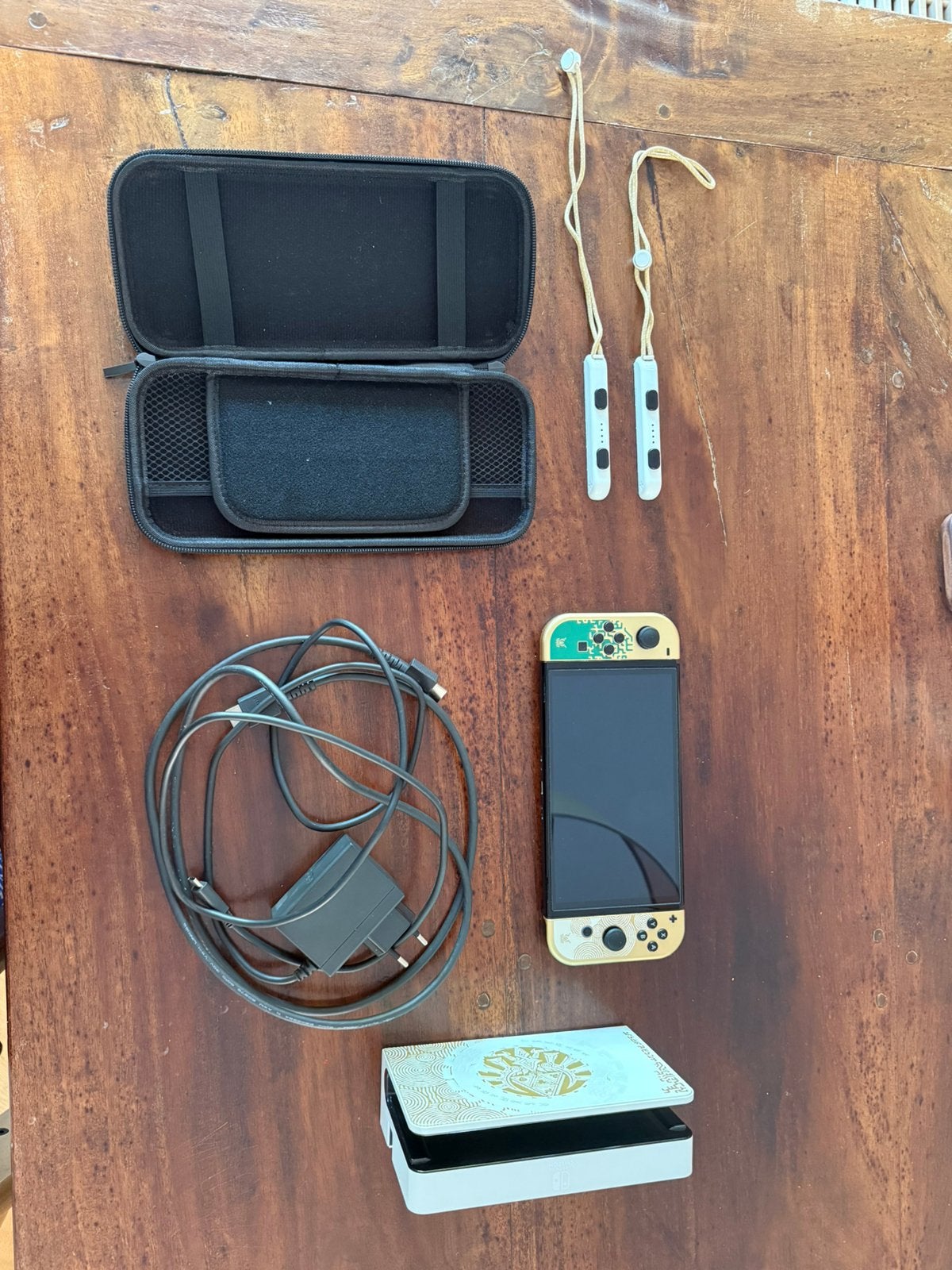Nintendo Switch oled zelda edition, Spelcomputers en Games, Games | Nintendo Switch, Overige genres, 1 speler, Ophalen of Verzenden