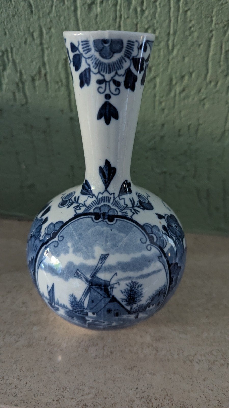 Delfts Blauw Vaasje met Molenlandschap - Handgeschilderd, Ophalen of Verzenden