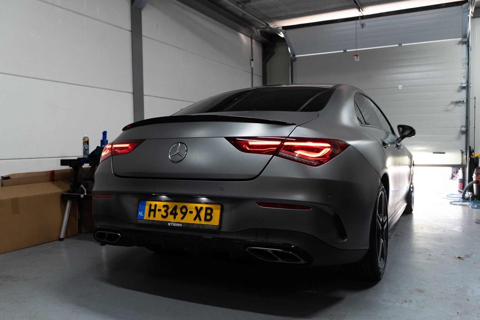 Mercedes-Benz CLA 200 163pk 7G-DCT 2020 Grijs, Auto's, CLA, Zwart, 4 cilinders, 163 pk