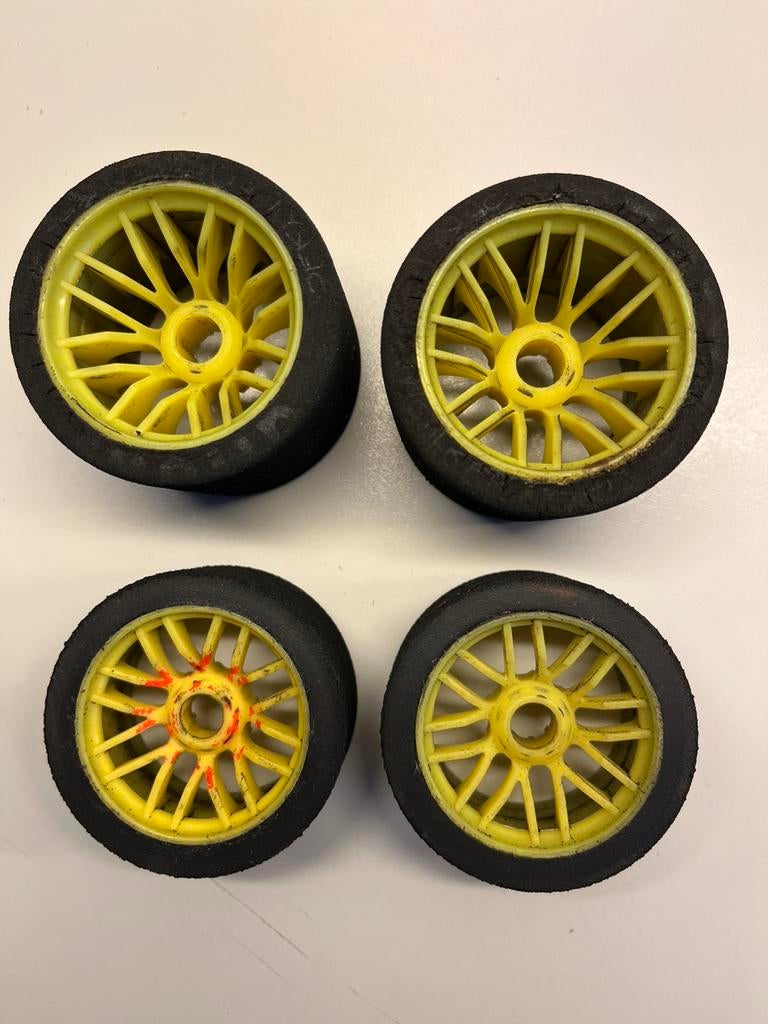Set voor en achterwielen voor RC 1:10., Gebruikt, Ophalen of Verzenden, Schaal 1:10, Onderdeel