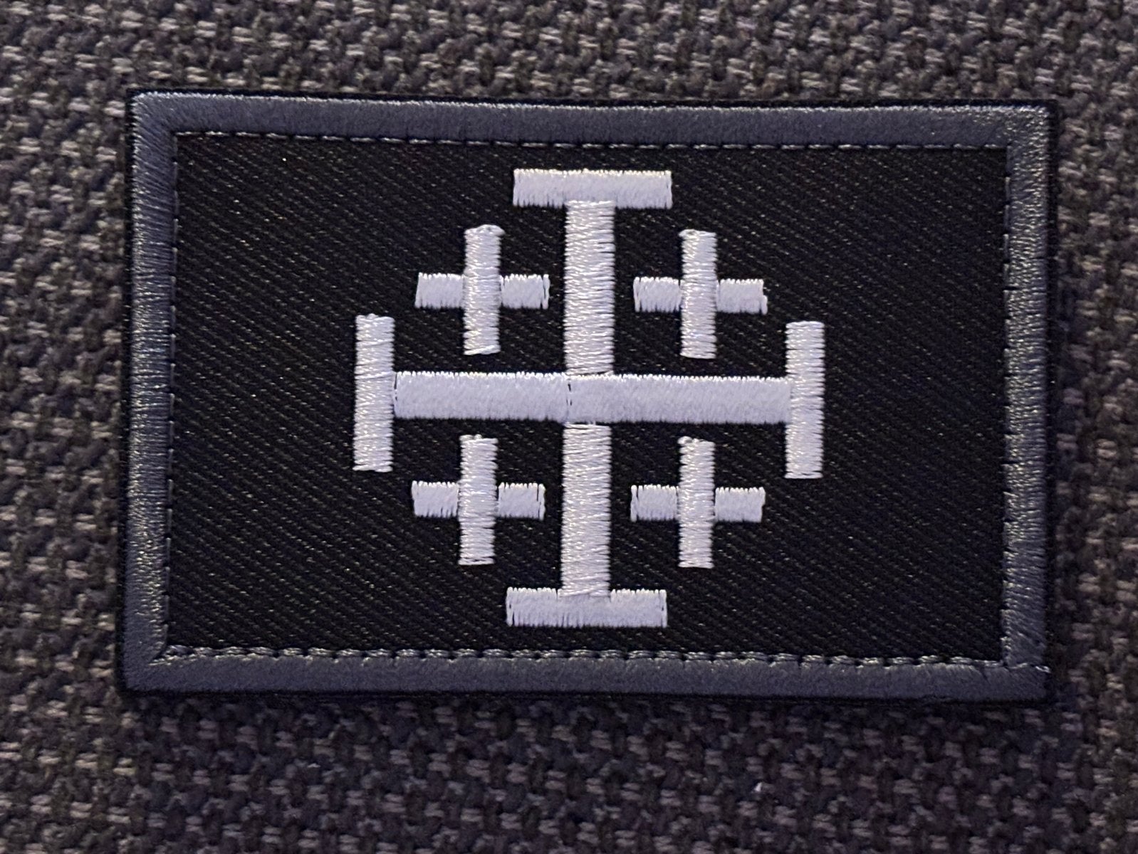 Jeruzalemkruis Patch - Zwart/Wit, Ophalen of Verzenden, Nieuw, Sieraad, Christendom | Katholiek