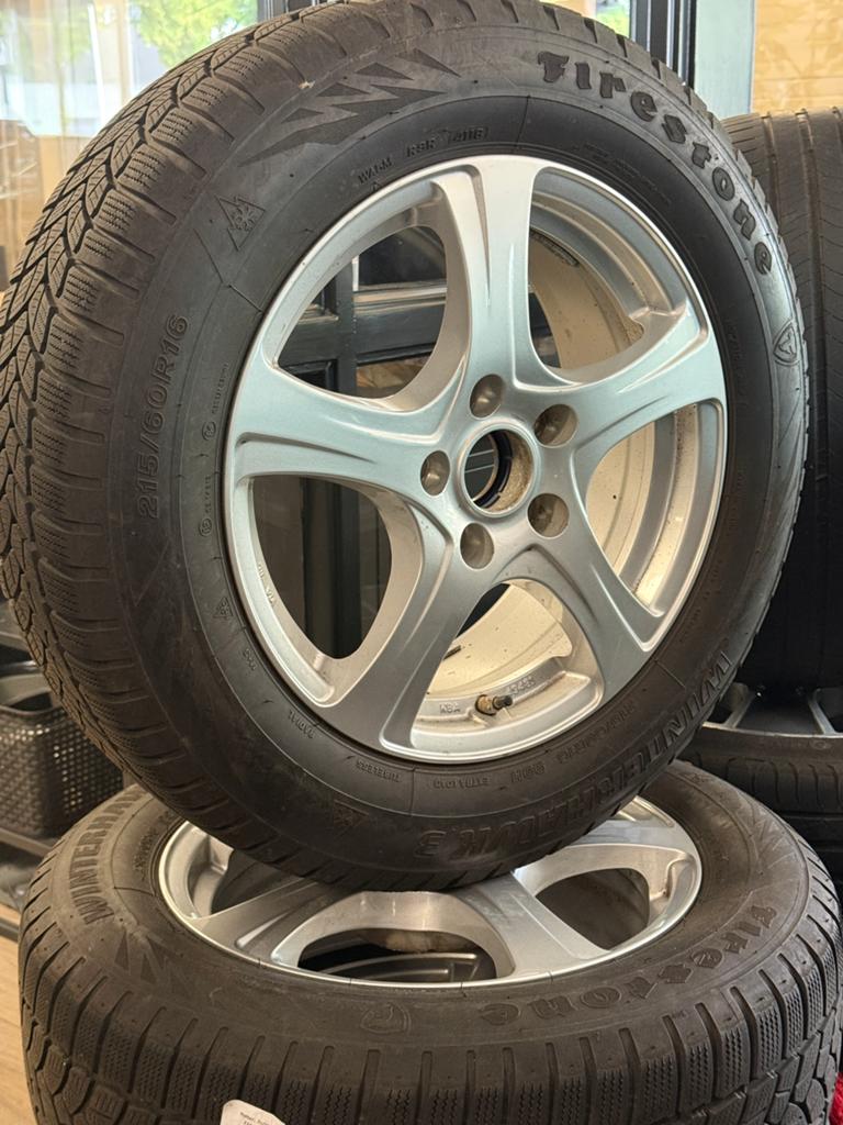 Suzuki Vitara Winter Velgenset | Banden+Velgen | TPMS, Ophalen, 16 inch, Banden en Velgen, Winterbanden