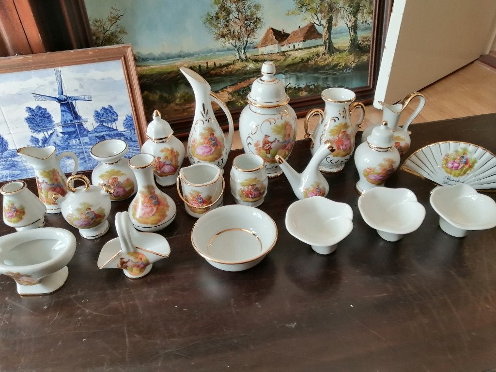 Benidorm porceleinen miniatuur servies, Verzamelen, Ophalen of Verzenden, Zo goed als nieuw, Porselein, Compleet servies