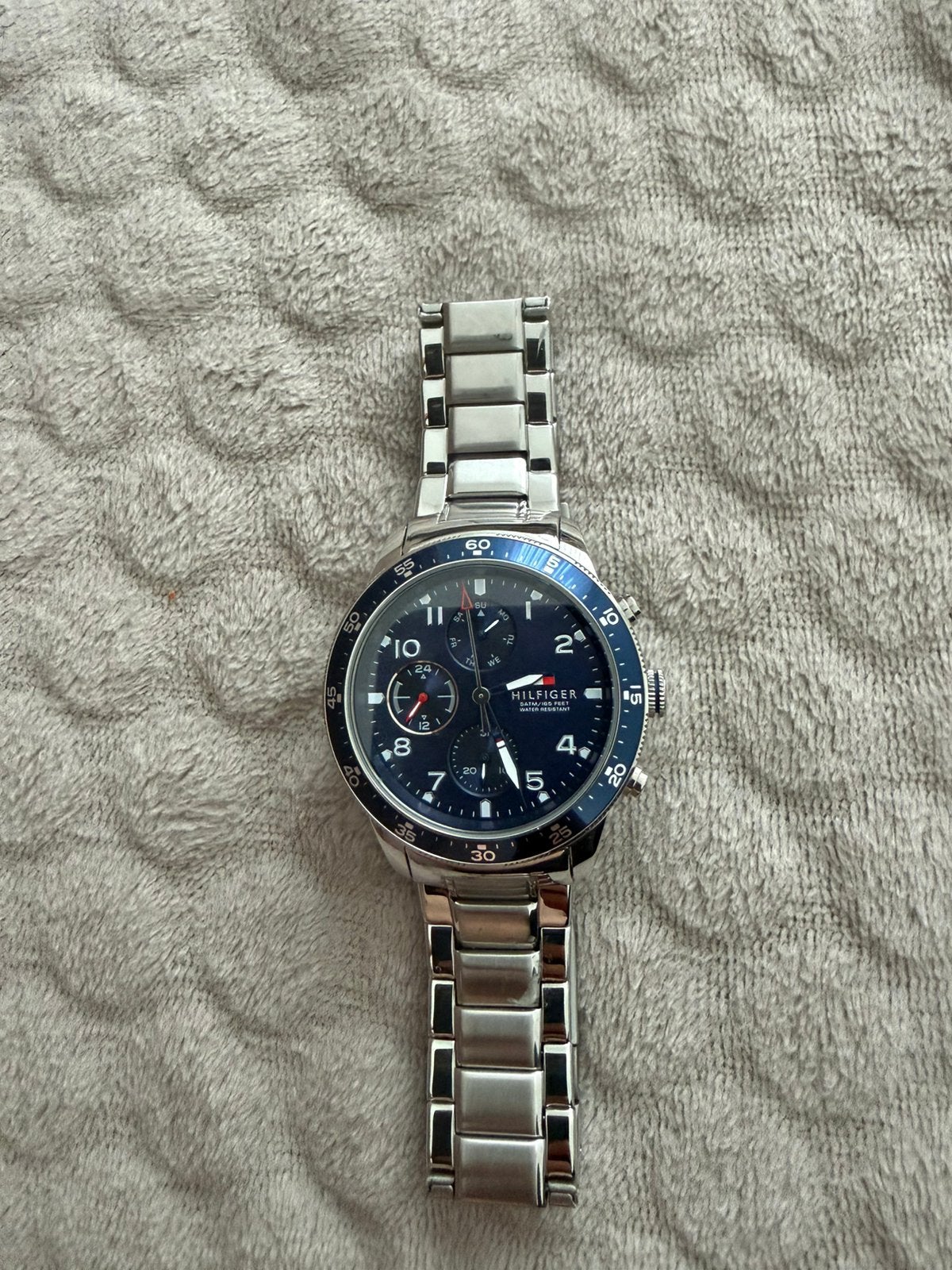 Tommy Hilfiger Chronograph – Blauwe wijzerplaat – 5ATM, Ophalen, Zo goed als nieuw, Staal, Overige merken