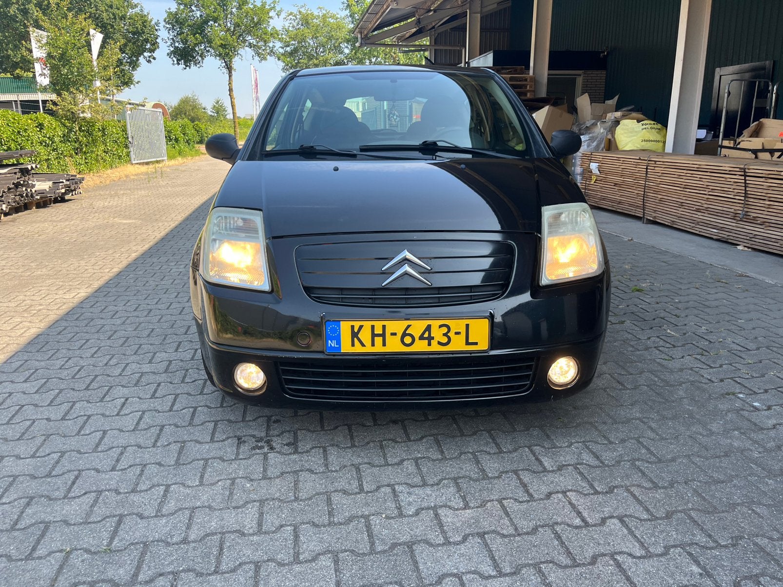 Citroën C2 1.1 I 2007 Zwart, Auto's, Voorwielaandrijving, 31 €/maand, 4 cilinders, 4 stoelen