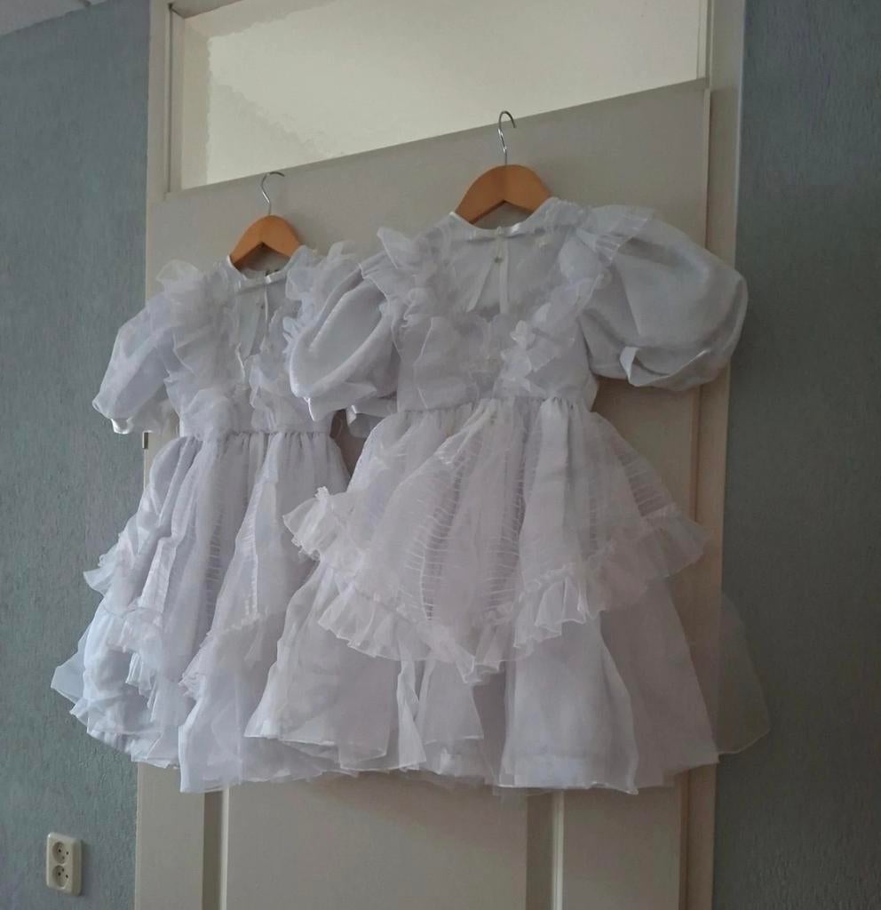 2 bruidsmeisjes jurken maat 122 en 128, Kinderen en Baby's, Kinderkleding | Maat 122, Ophalen of Verzenden, Meisje, Jurk of Rok