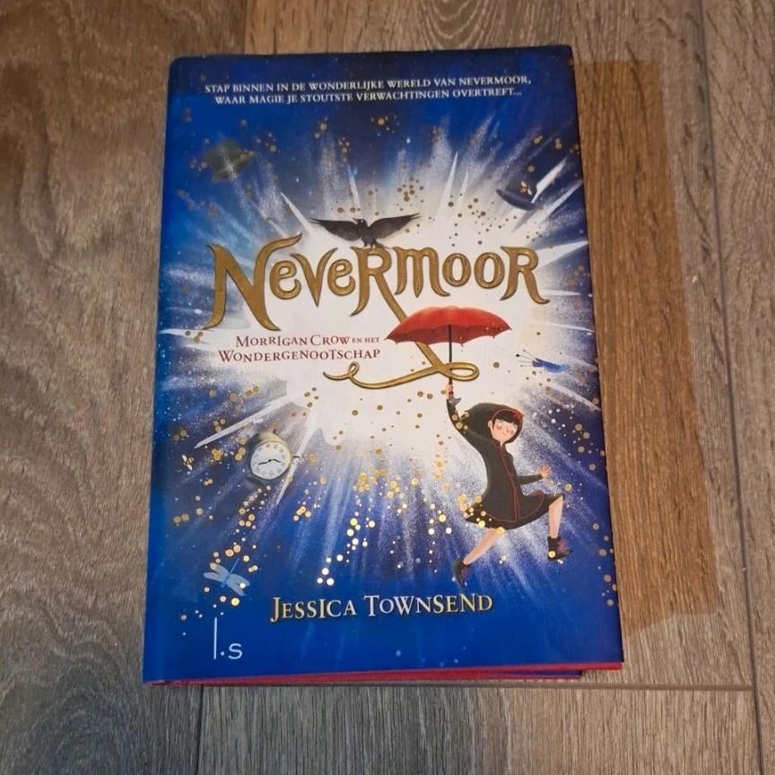Nevermoor Morrigan Crow en het Wondergenootschap, Ophalen of Verzenden, Zo goed als nieuw, Jessica Townsend