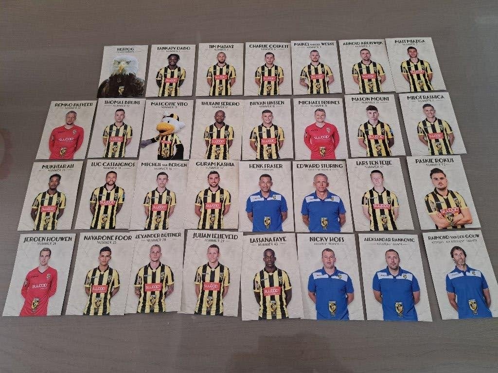 32 spelerskaarten Vitesse 17-18, Ophalen of Verzenden, Zo goed als nieuw, Vitesse, Spelerskaart