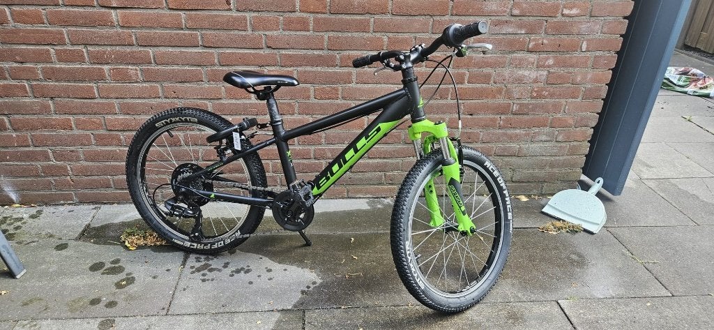 Kinderfiets Bulls Tokee, Fietsen en Brommers, 20 inch of meer, Velgrem, Zo goed als nieuw, Ophalen