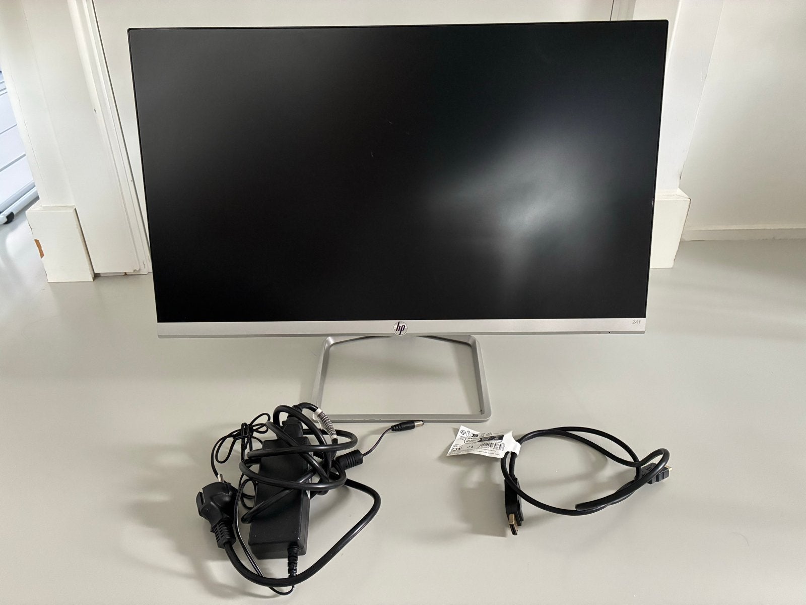 HP 24f 23.8-inch monitor inclusief HDMI kabel, Computers en Software, Monitoren, Ophalen, IPS, Full HD, 60 Hz of minder