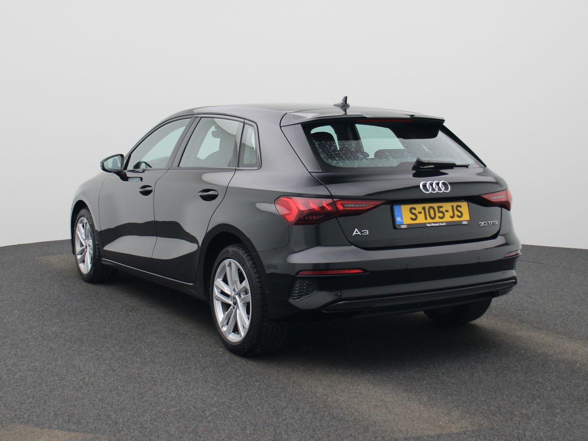 Audi A3 Sportback 30 TFSI Advanced edition | AUTOMAAT | NAVI, Auto's, 12 maanden, Stof, Gebruikt, Zwart