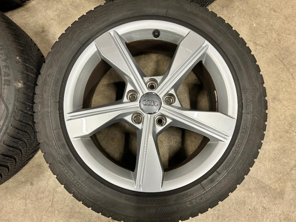 17 inch originele velgen + vierseizoenenbanden Audi A4 B9, Audi, Gebruikt, Banden en Velgen, 17 inch