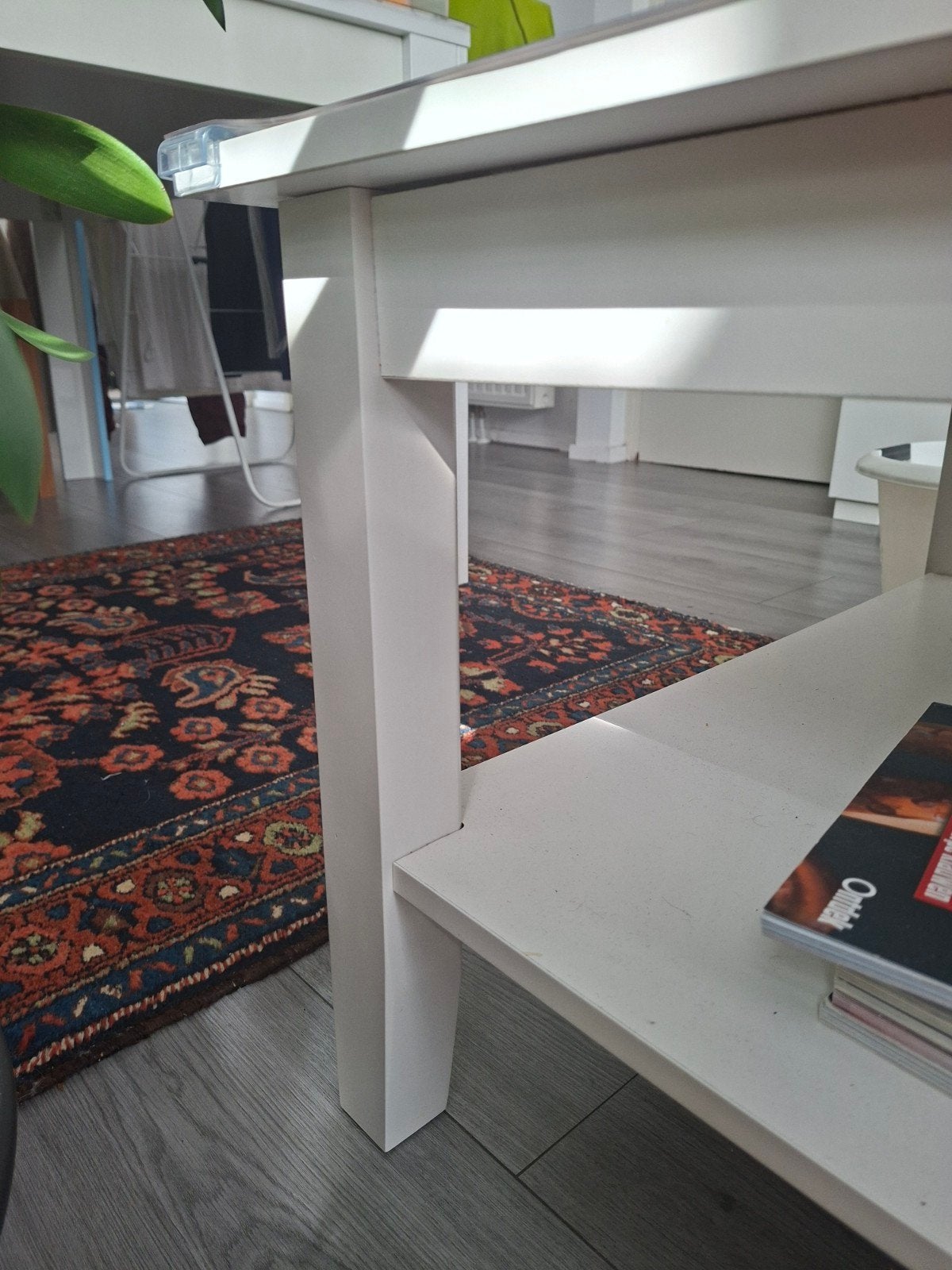 Witte strakke bijzettafel, Ophalen, Zo goed als nieuw, Vierkant