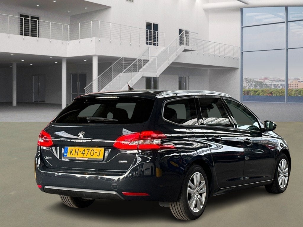 Peugeot 308 SW 1.2 PureTech Blue Lease Executive, Auto's, Peugeot, Voorwielaandrijving, Gebruikt, Euro 6, 1199 cc