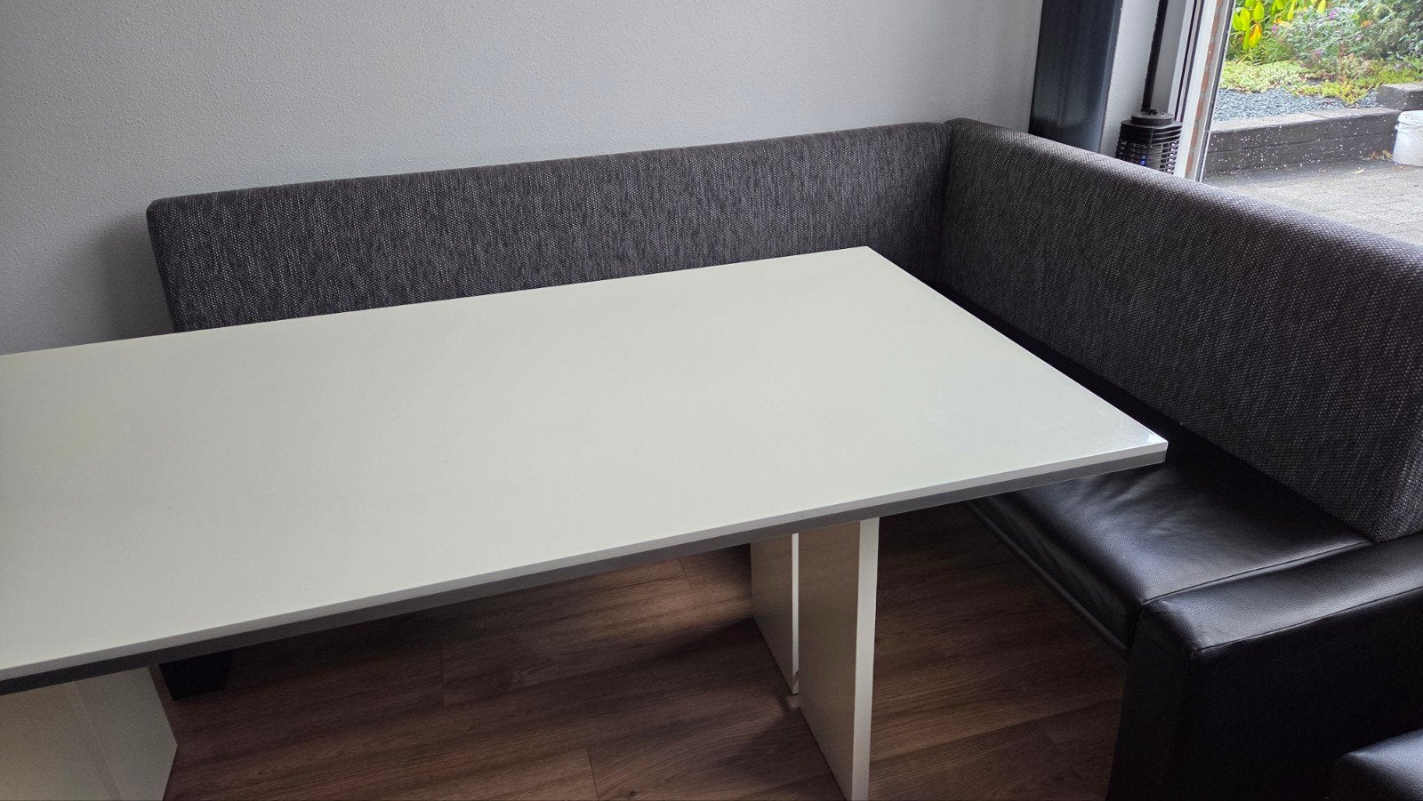 Gratis eethoek, wit, grijs en zwart, Ophalen, Gebruikt