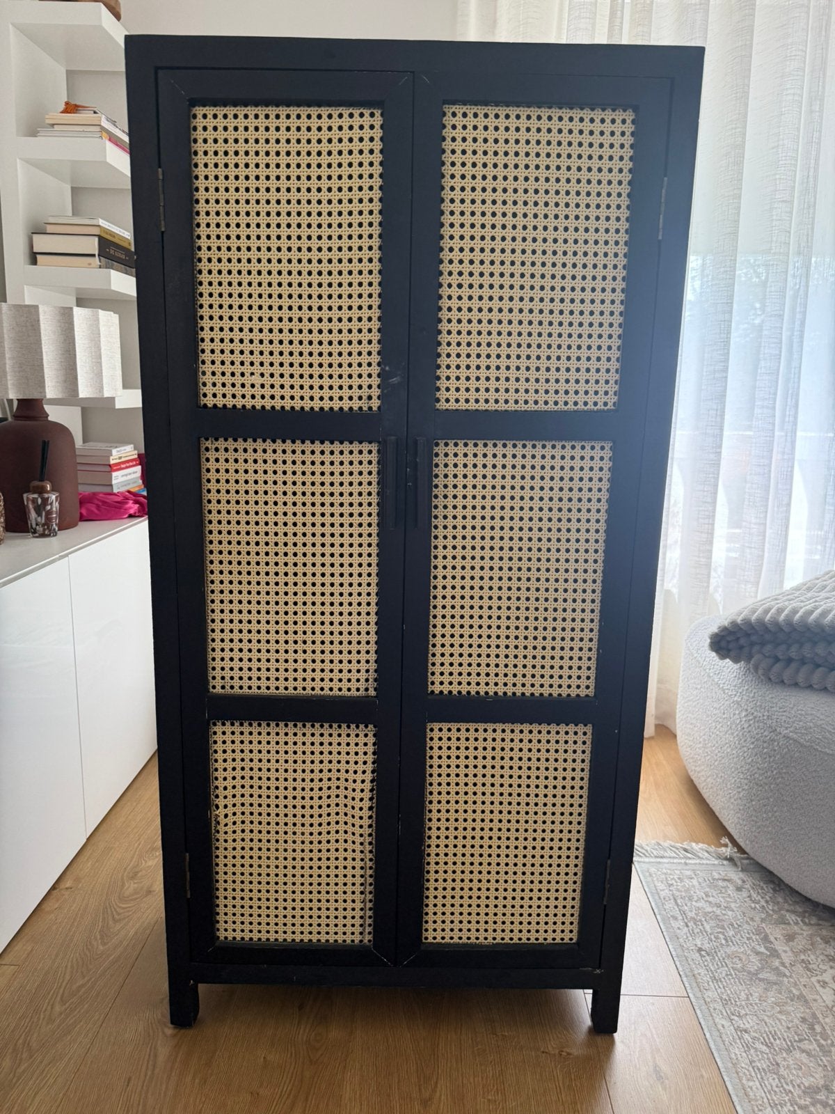 Kast met planken, Ophalen, Gebruikt